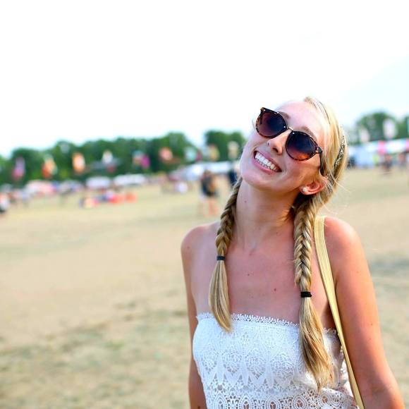 Meet your Posher, Rebecca - Picture 1 of 1